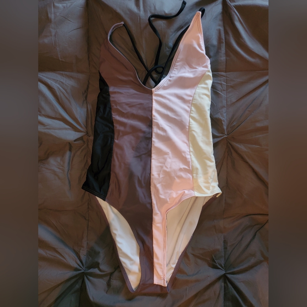 Colorblock One Piece Swimsuit